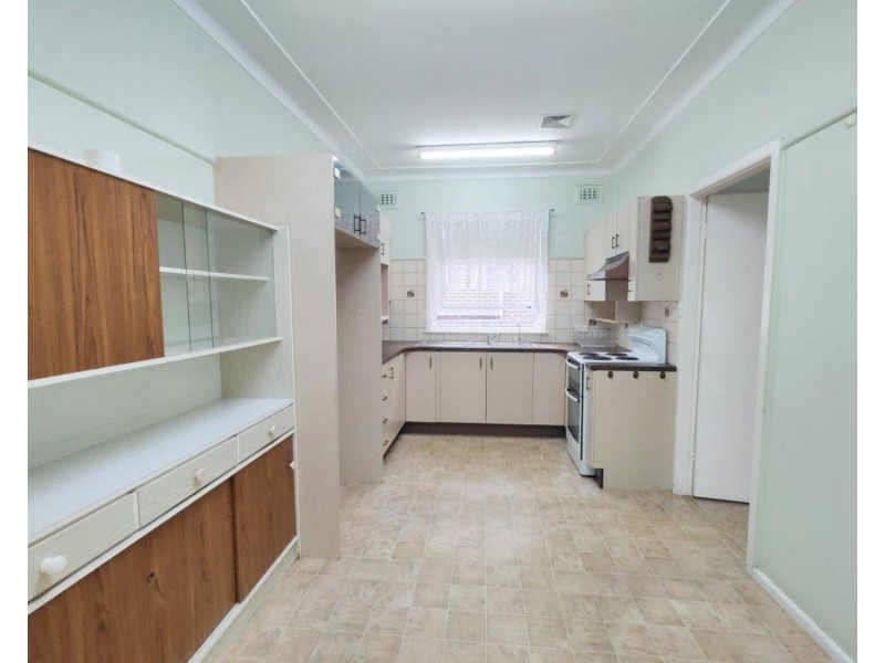 35 Adelaide Road, Padstow NSW 2211