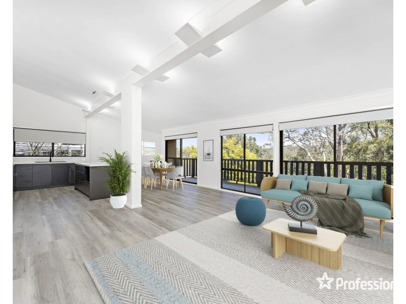 69 Burbank Avenue, Picnic Point NSW 2213