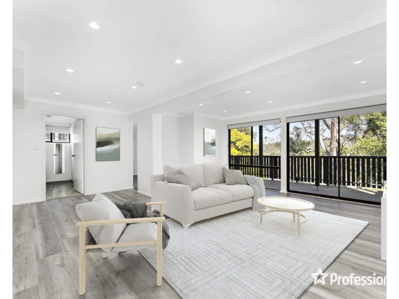 69 Burbank Avenue, Picnic Point NSW 2213