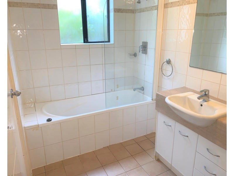 1/68 Davies Road, Padstow NSW 2211