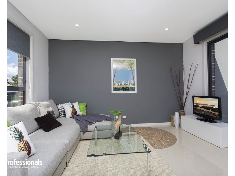 61 Clifford Street, Panania NSW 2213