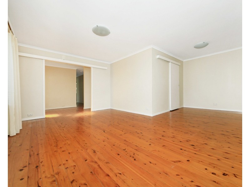 2/89 Lucas Road, East Hills NSW 2213