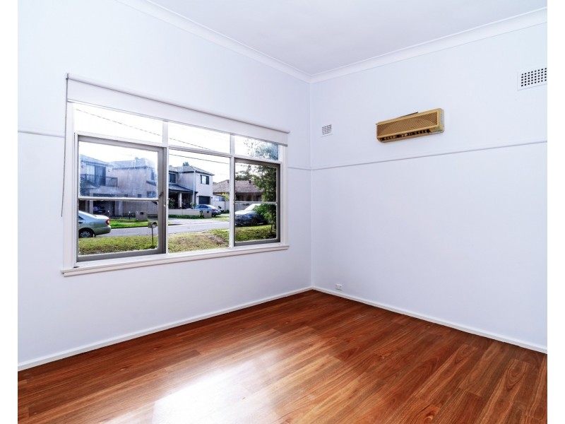 43 Simmons Street, Revesby NSW 2212