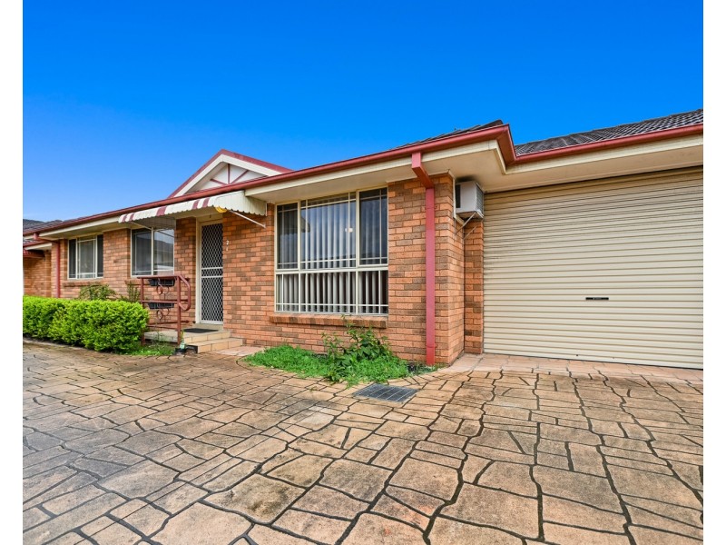 2/114 Gibson Avenue, Padstow NSW 2211