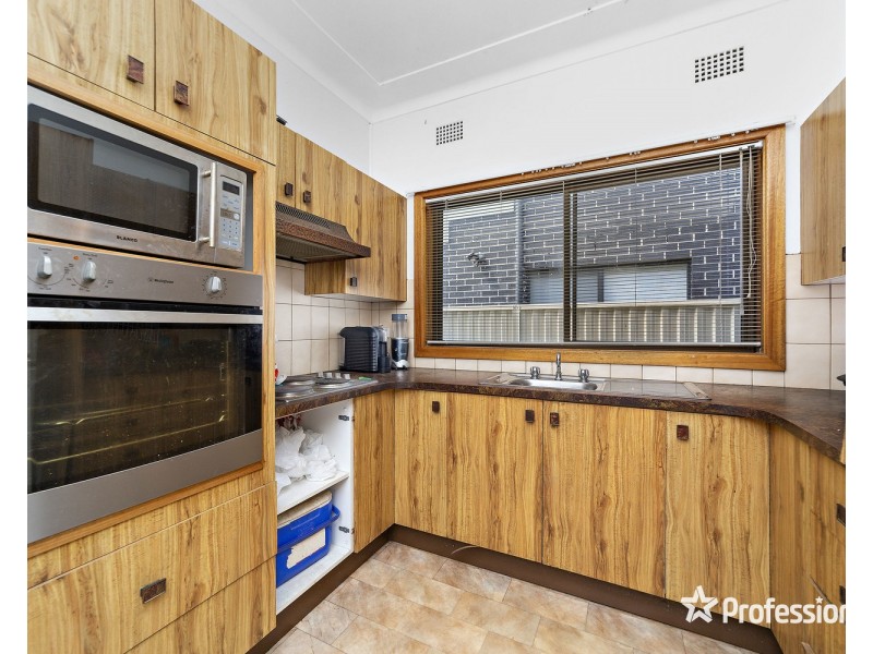 76 Morotai Road, Revesby Heights NSW 2212