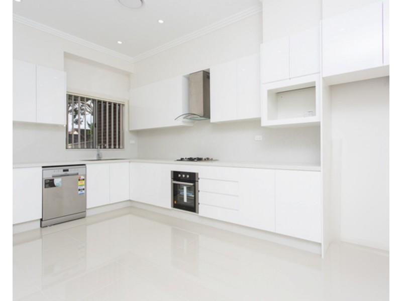 1A Hodgkinson Crescent, Panania NSW 2213