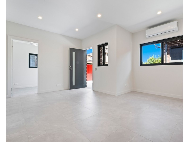 2/35 Astley Avenue, Padstow NSW 2211