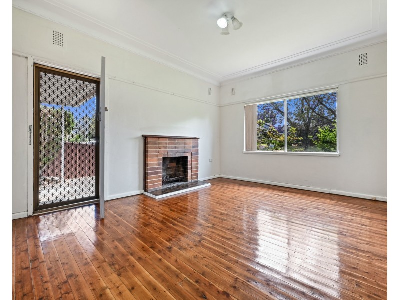 18 Wyreema Avenue, Padstow NSW 2211