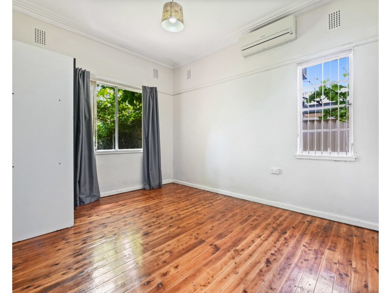 18 Wyreema Avenue, Padstow NSW 2211