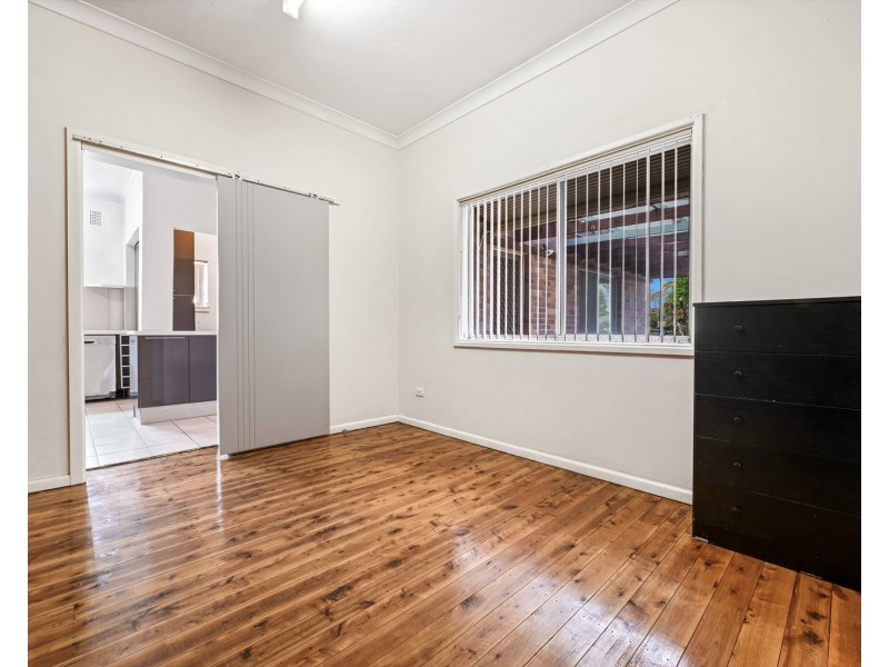 18 Wyreema Avenue, Padstow NSW 2211