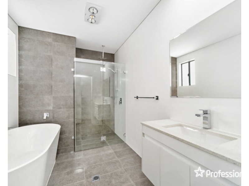 38 Sandakan Road, Revesby Heights NSW 2212