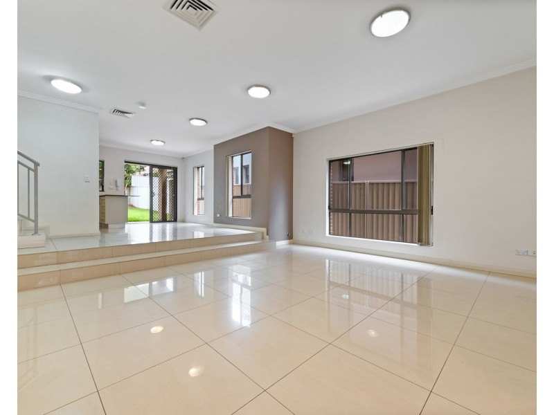 12 Mackinnon Avenue, Padstow NSW 2211