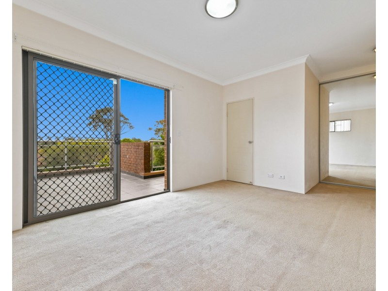 12 Mackinnon Avenue, Padstow NSW 2211