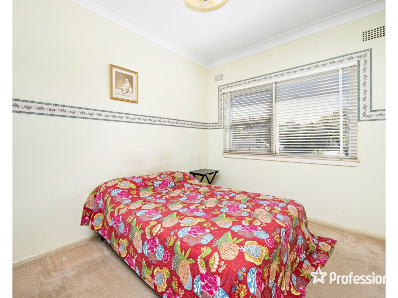 2 Lillian Crescent, Revesby NSW 2212