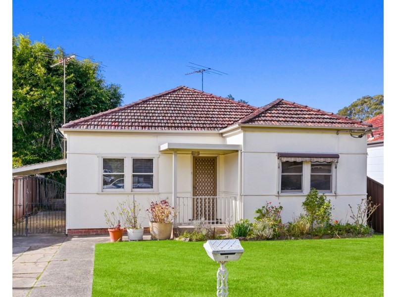 19 Newey Avenue, Padstow NSW 2211