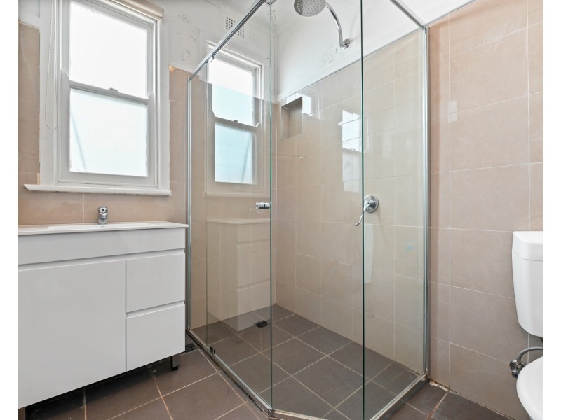 4 Lehn Road, East Hills NSW 2213