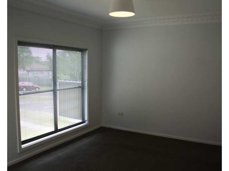 40 Kelvin Parade, Picnic Point NSW 2213