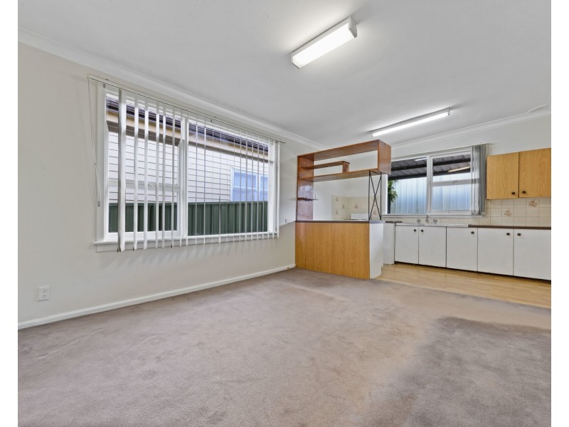 2/171 Lambeth Street, Picnic Point NSW 2213