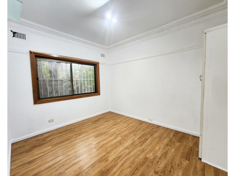 5 Lesley Avenue, Revesby NSW 2212