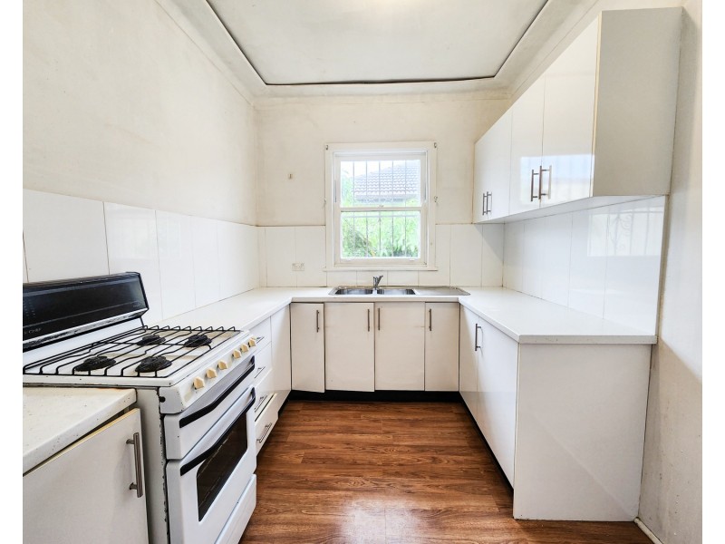 5 Lesley Avenue, Revesby NSW 2212