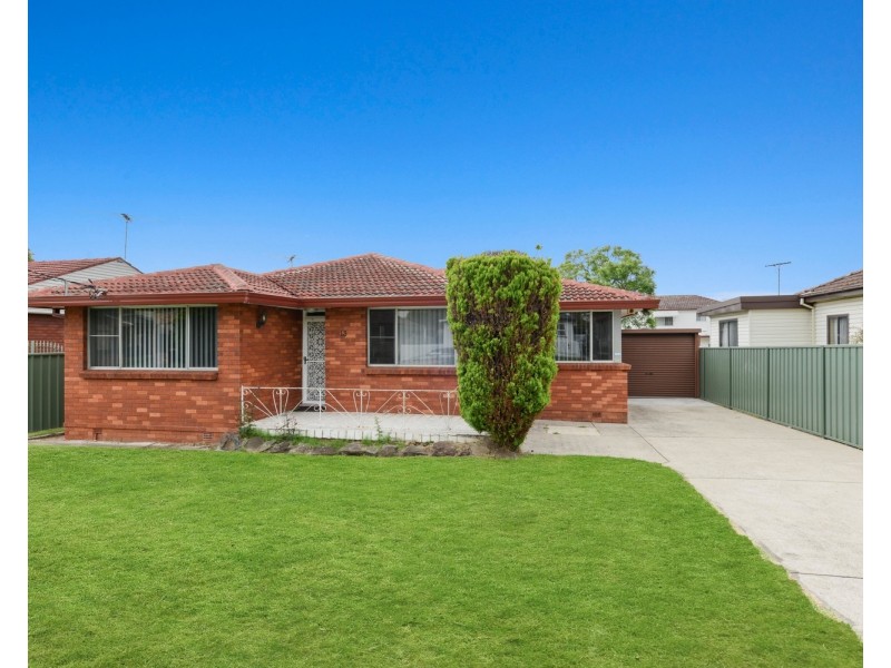 13 Nichols Avenue, Revesby NSW 2212