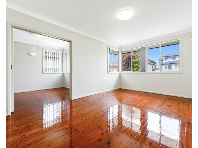 13 Nichols Avenue, Revesby NSW 2212