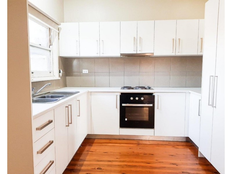 123 Parliament Road, Macquarie Fields NSW 2564