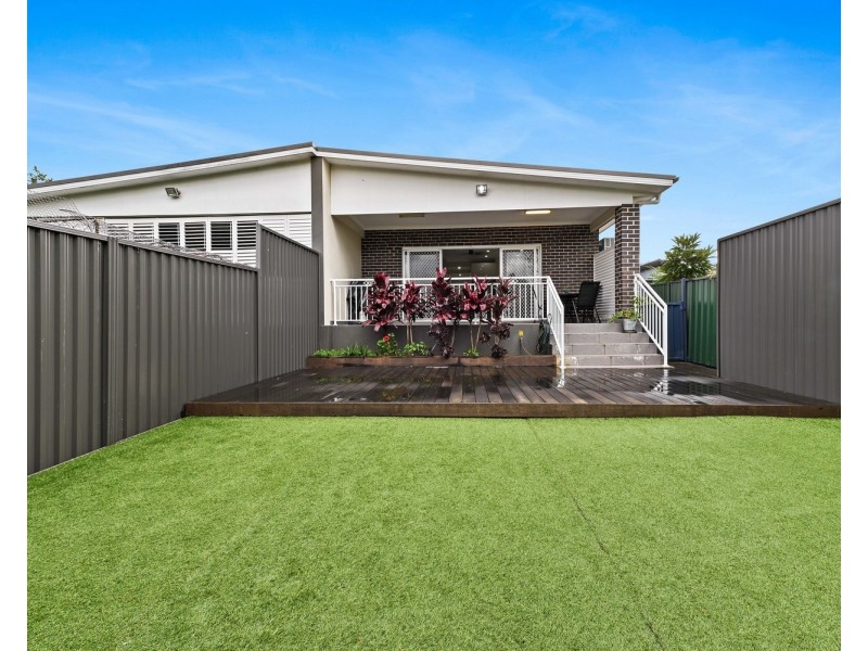 1 Harford Avenue, East Hills NSW 2213