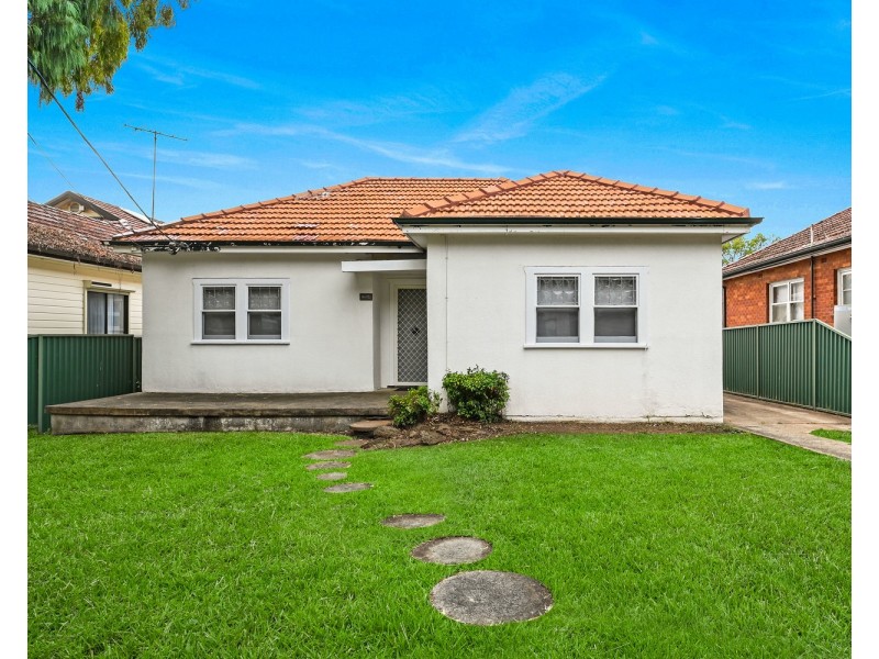 184 Marco Avenue, Panania NSW 2213