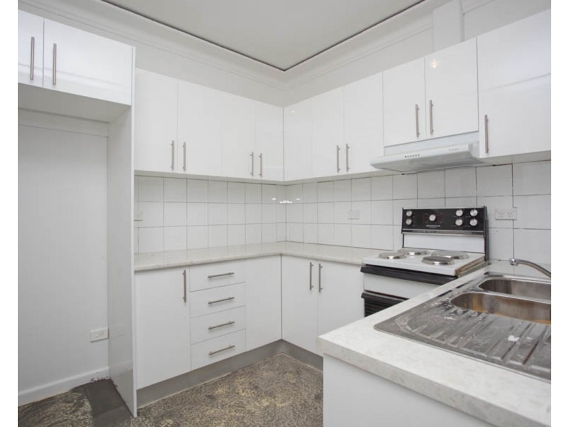 26 Doris Street, Picnic Point NSW 2213