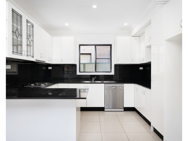 6A Flood Avenue, Revesby NSW 2212