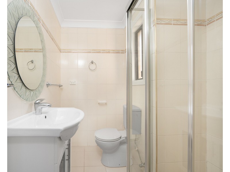 6A Flood Avenue, Revesby NSW 2212