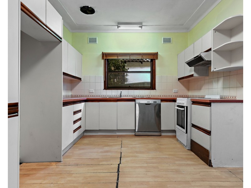 38 Parmal Avenue, Padstow NSW 2211