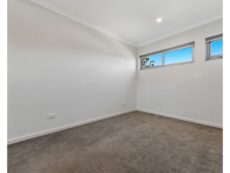 301/17 Maclaurin Avenue, East Hills NSW 2213
