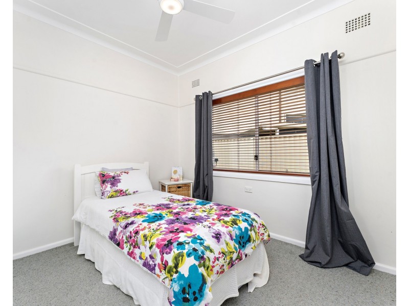 20 Fewtrell Avenue, Revesby Heights NSW 2212