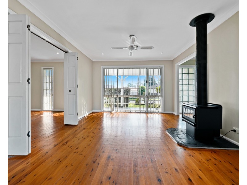 2 Thomas Street, Picnic Point NSW 2213