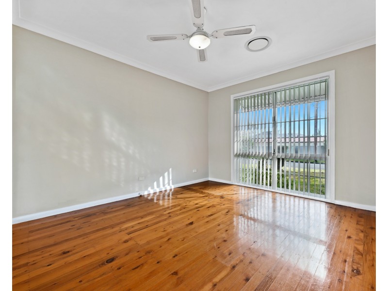 2 Thomas Street, Picnic Point NSW 2213