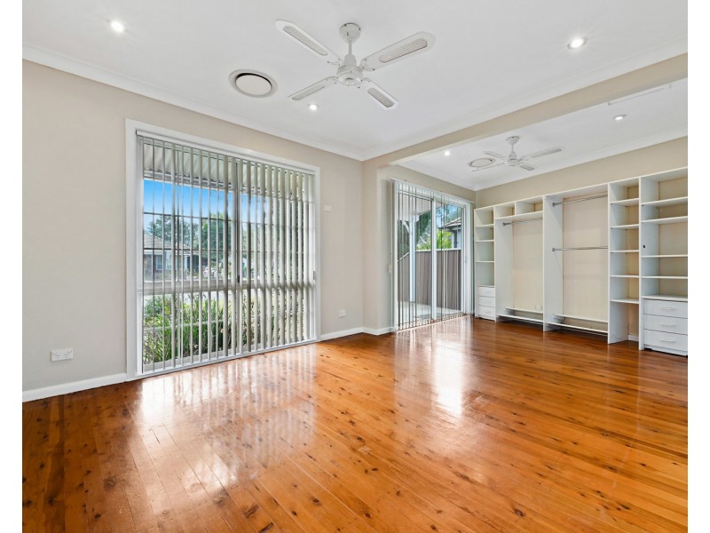2 Thomas Street, Picnic Point NSW 2213
