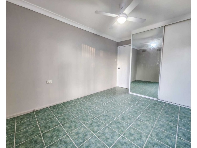 12 Coolabah Place, Macquarie Fields NSW 2564