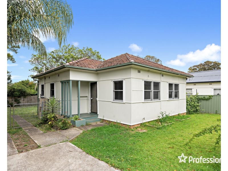 11 Uranus Road, Padstow NSW 2211