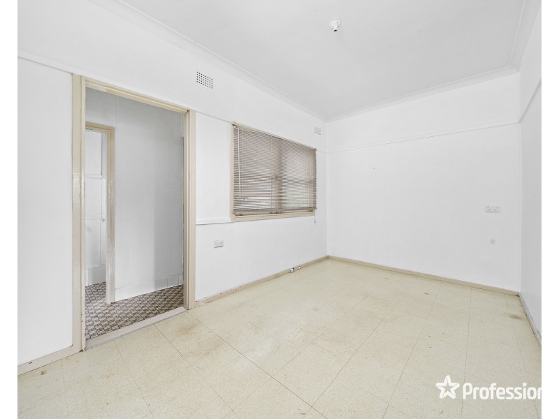 11 Uranus Road, Padstow NSW 2211