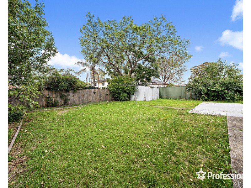 11 Uranus Road, Padstow NSW 2211