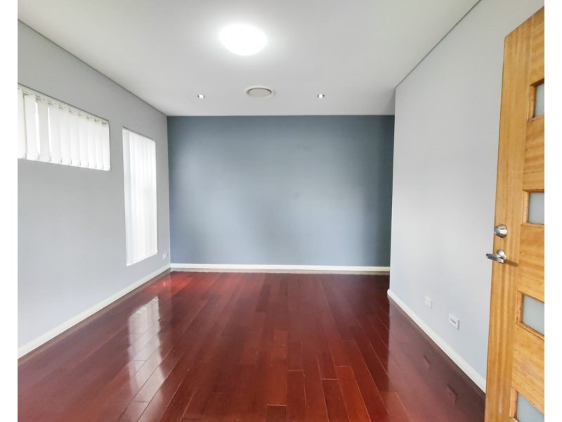 1B Tallawarra Avenue, Padstow NSW 2211