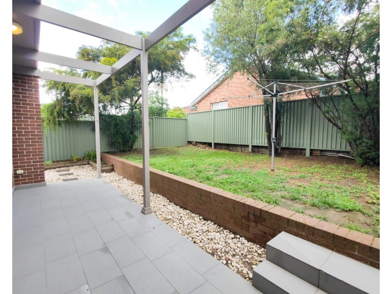 1B Tallawarra Avenue, Padstow NSW 2211