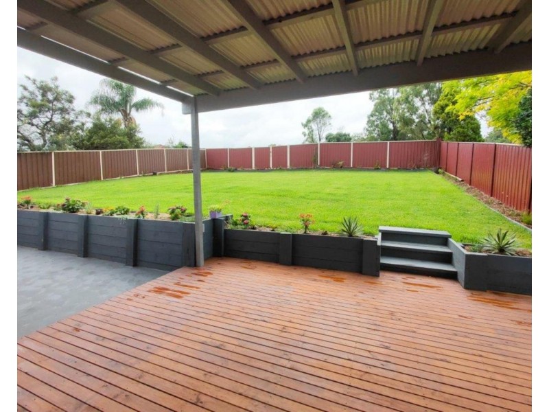 85 Georgiana Crescent, Ambarvale NSW 2560