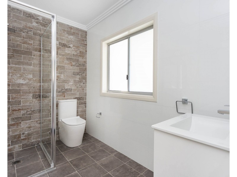 8A Monie Avenue, East Hills NSW 2213