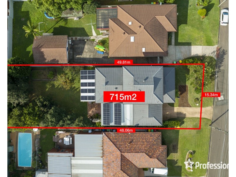 6 Amberdale Avenue, Picnic Point NSW 2213