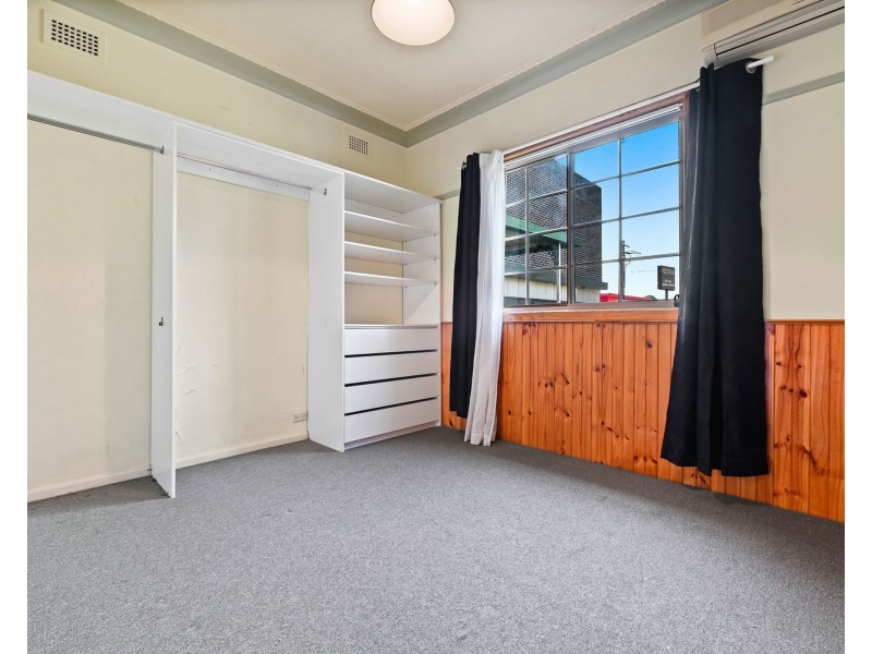13 Maclaurin Avenue, East Hills NSW 2213