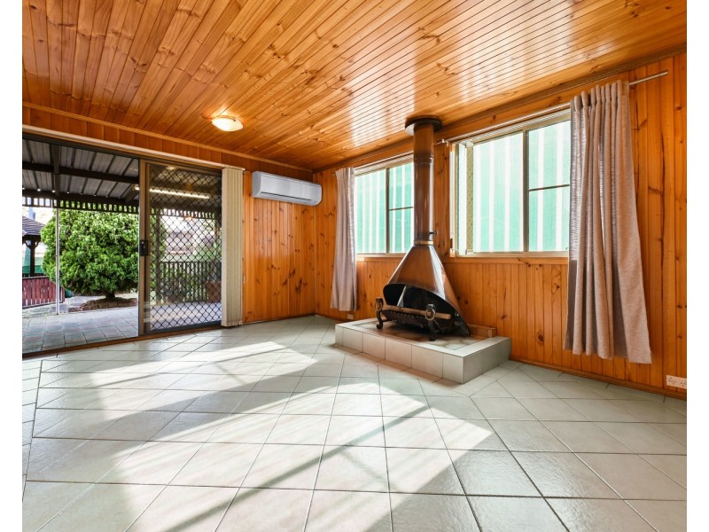 13 Maclaurin Avenue, East Hills NSW 2213