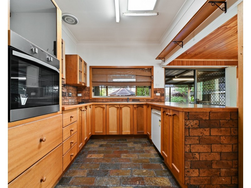 13 Maclaurin Avenue, East Hills NSW 2213
